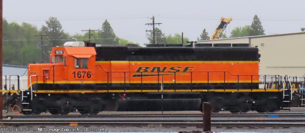 BNSF 1676